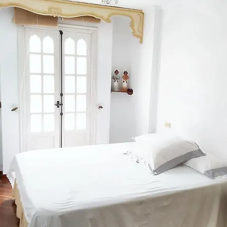 Spacious House With Terrace And Balcony In A Coruña