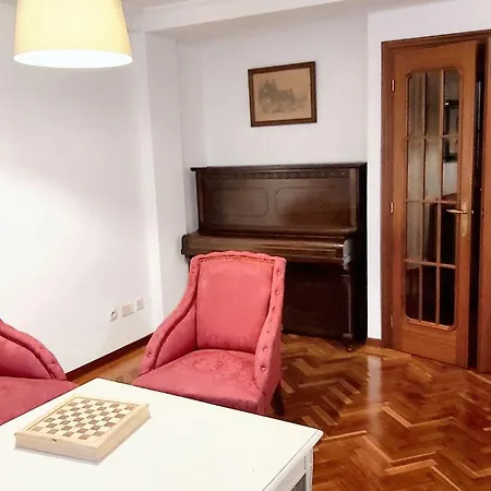 Spacious House With Terrace And Balcony In Dom wakacyjny