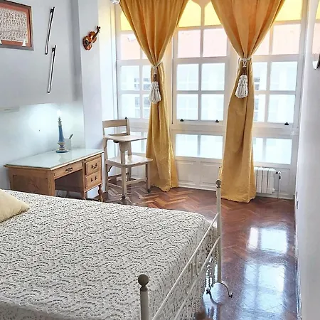 Σπίτι διακοπών Spacious House With Terrace And Balcony In