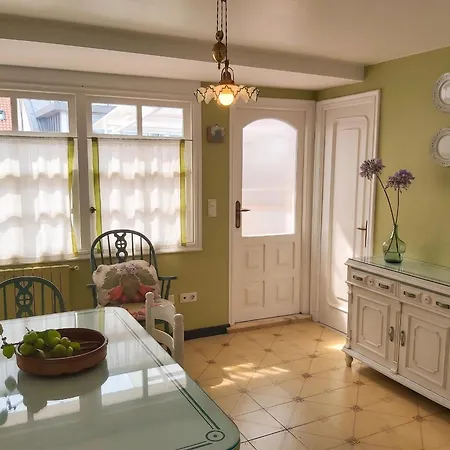 Σπίτι διακοπών Spacious House With Terrace And Balcony In A Coruña