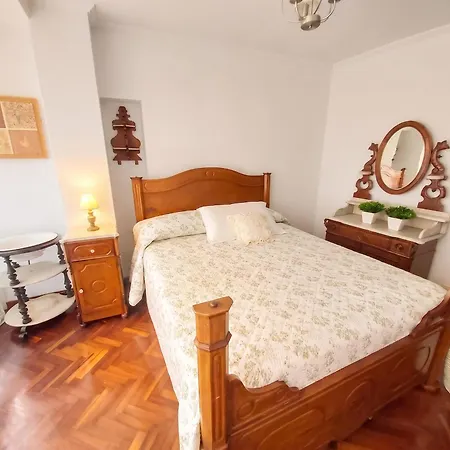 Σπίτι διακοπών Spacious House With Terrace And Balcony In A Coruña