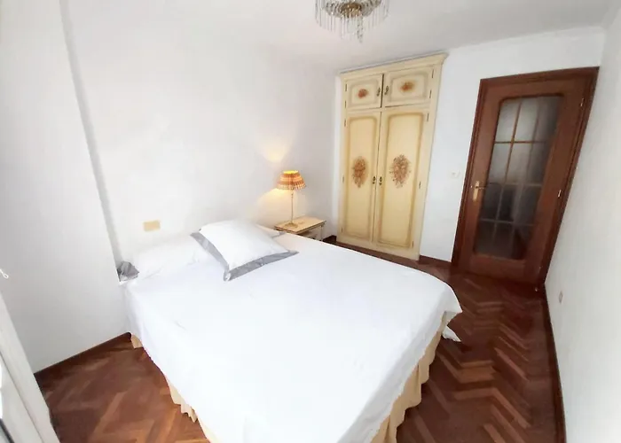 Spacious House With Terrace And Balcony In Holiday home *