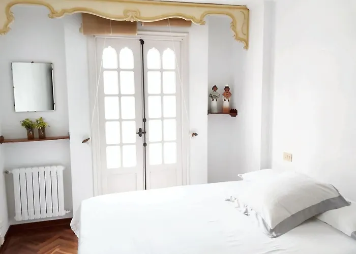 Spacious House With Terrace And Balcony In *