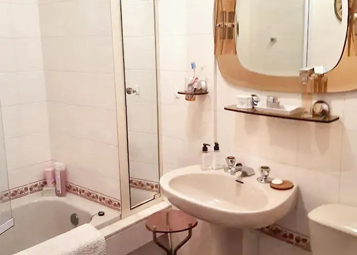 Spacious House With Terrace And Balcony In A Coruna